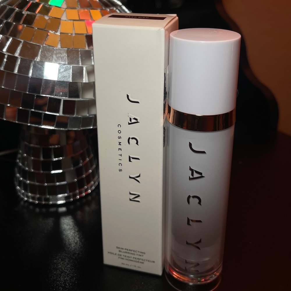 3/$30❤️‍🔥 Jaclyn Cosmetics Skin Tint - Deep Rich